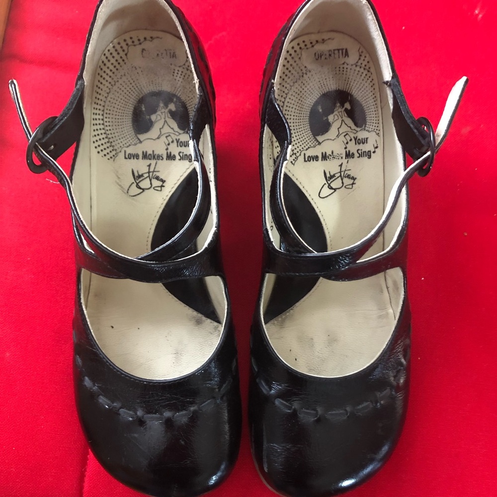 John Fluevog Operetta Malibrans size 6.5